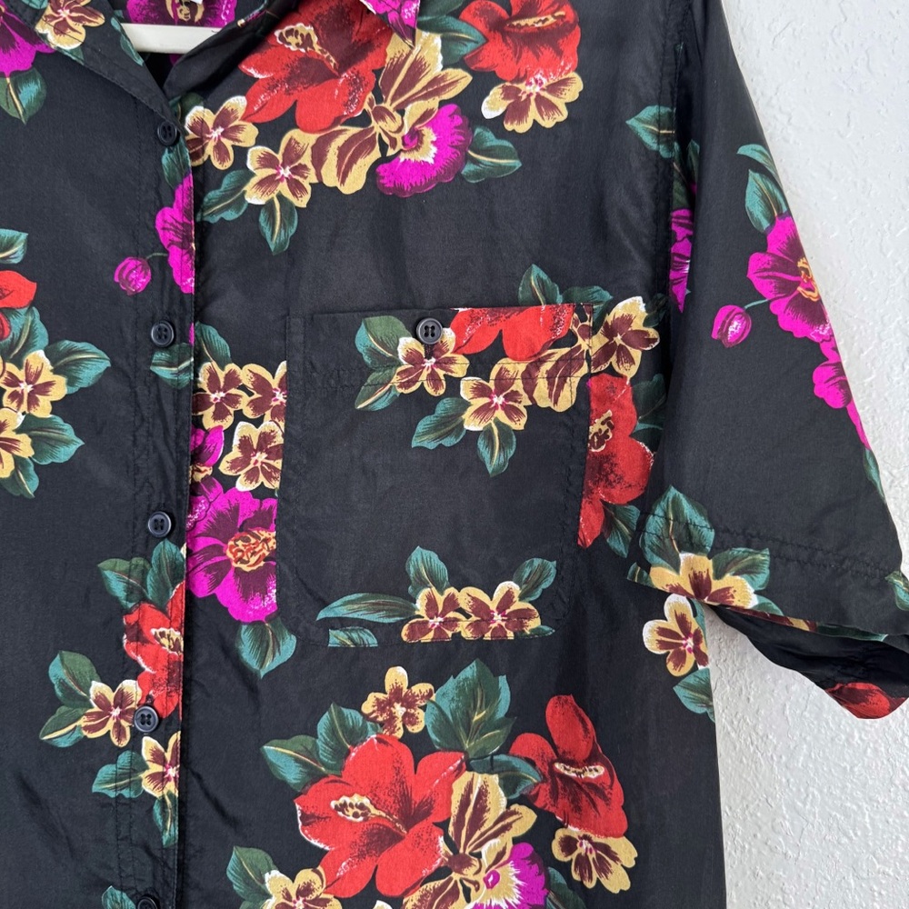 Ship'n Shore silk black floral tropical hawaiian button front blouse top M - Picture 3 of 9